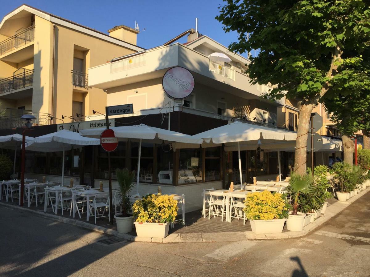 Appartamenti Orfeo Misano Adriatico Esterno foto